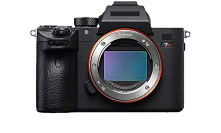 Capture Stunning Moments: DYOSEN A7RM III Mirrorless Camera