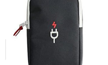 Portable Travel Gadget Bag: Organize and Carry Electronics