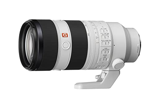 Sony’s Powerful 70-200mm Lens: Captivating Zoom Magic
