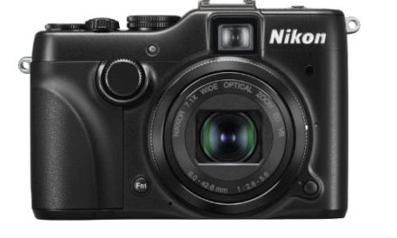 Capture Stunning Moments with Nikon COOLPIX P7100!