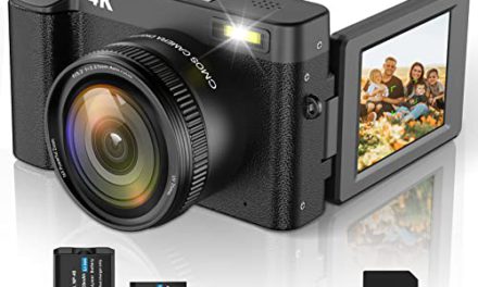 Capture Stunning Photos with this 4K Vlogging Camera