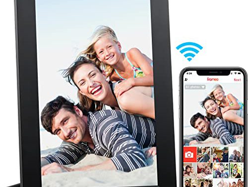 Share Memories on AEEZO WiFi Frame