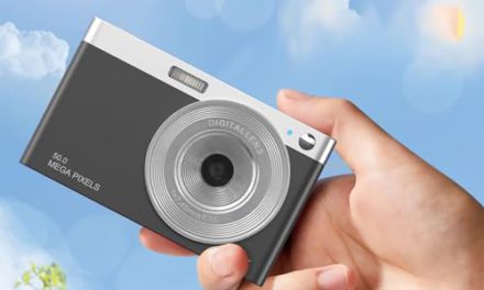 Capture Memories with 50MP Rechargeable Vlogging Camera!