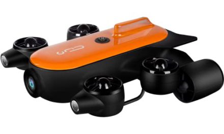 Capture Epic Underwater Adventures: Camoro T1 4K UHD RC ROV with Claw & Real-time Streaming