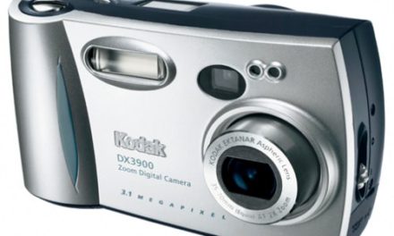Capture Memories: 3MP Kodak EasyShare Camera with 2x Zoom