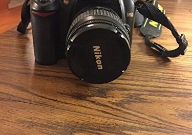Capture stunning moments with Nikon D50 6.1MP DSLR Camera