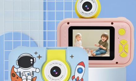 Exciting Kid Vlogging Camera: Flip-Up Lens, Silicone Case (Blue)